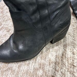 Elegant Black Heeled Boots for Women